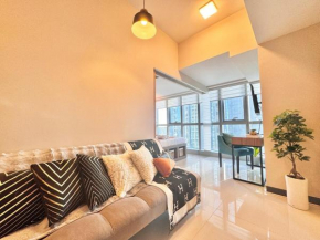 Uptown BGC Luxury Unit with Netflix 200mbps Wi-Fi